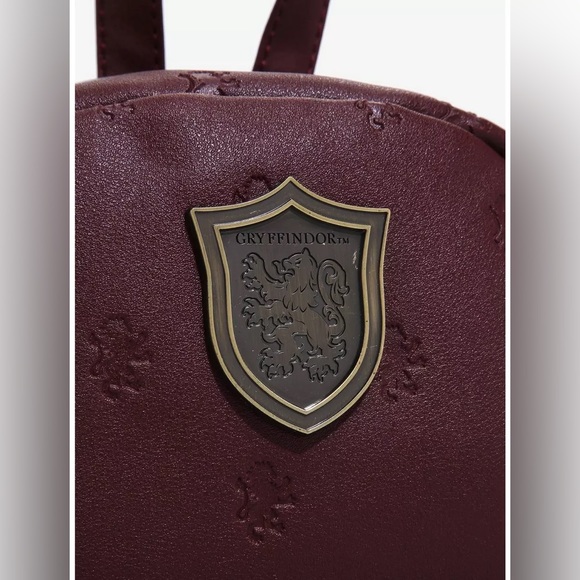 NEW IN BAG! Harry Potter Gryffindor Embossed Mini Backpack - Picture 10 of 14